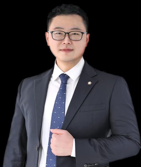 강릉공중밀집장소추행변호사 undefined
